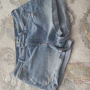 Size 9 New York Rewash Brand Blue Jean Shorts.